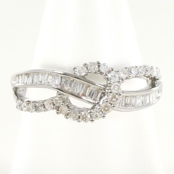 K18 White Gold Diamond Ring 13.5