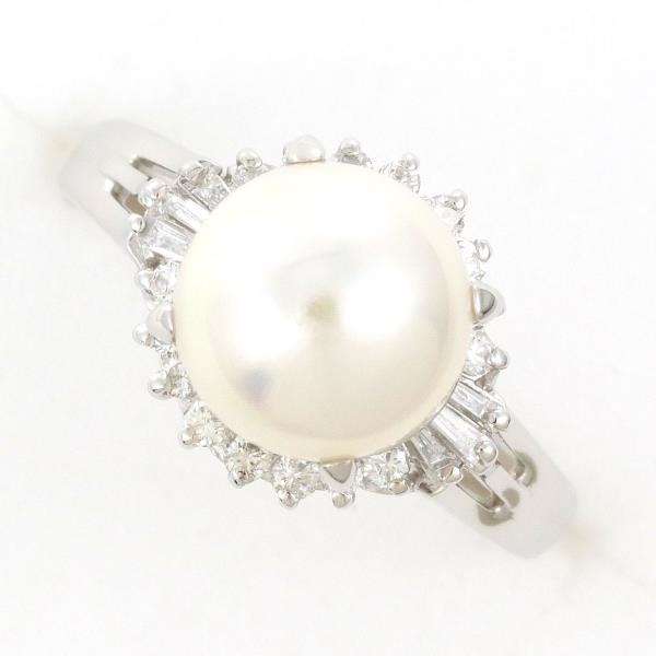 PT900 Platinum Pearl Ring with Diamond in Excellent Condition