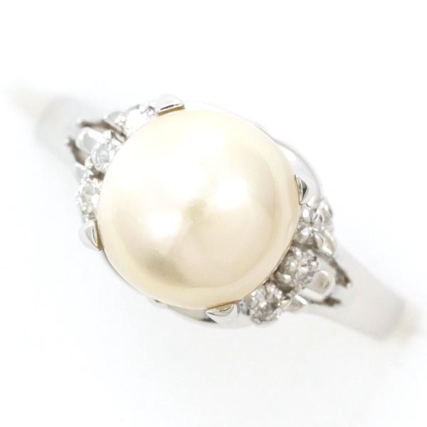 PT900 Platinum Pearl Ring with Diamond in Excellent Condition