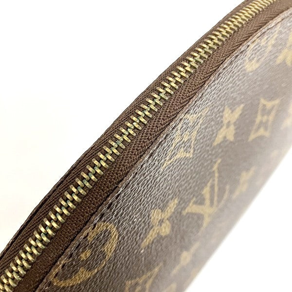 Louis Vuitton Monogram Pouch M47520 in Fair Condition