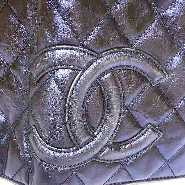 Chanel Cambon Line Leather Bifold Wallet A26717 in Good Condition