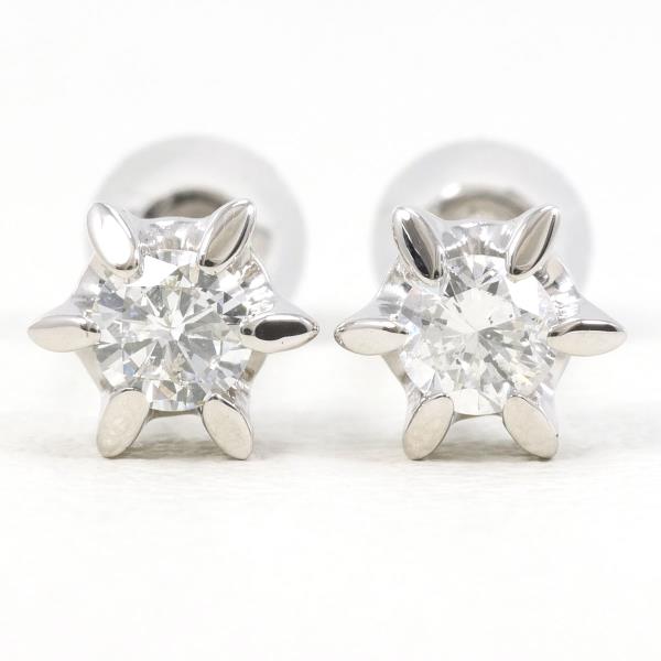 PT900 Platinum Diamond Earrings in Excellent Condition