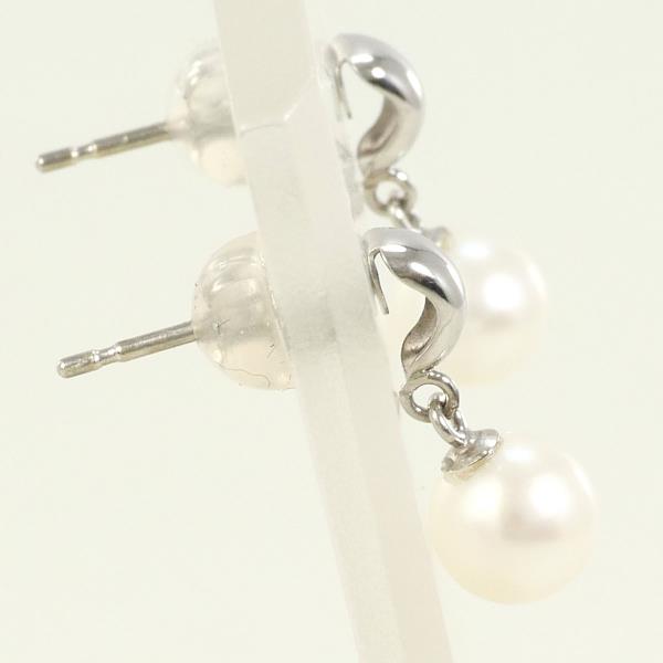 K10 White Gold Pearl Earrings in Excellent Condition