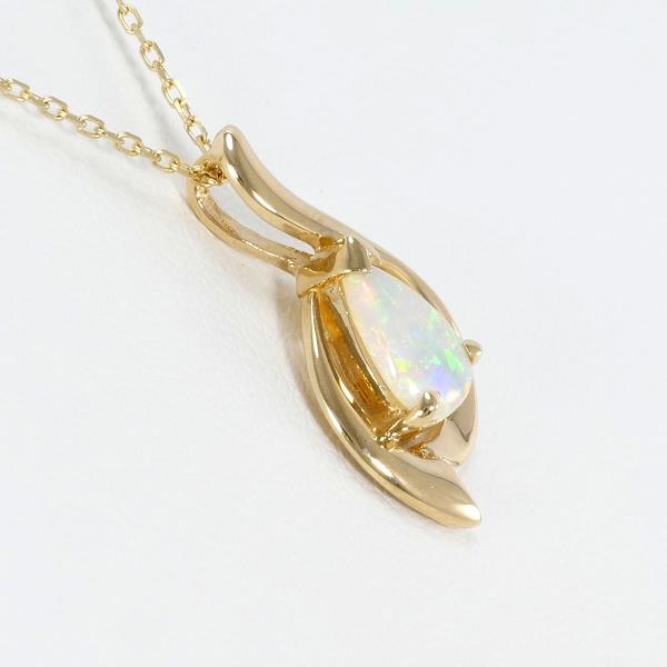 14K Yellow Gold Opal Necklace in Excellent Condition