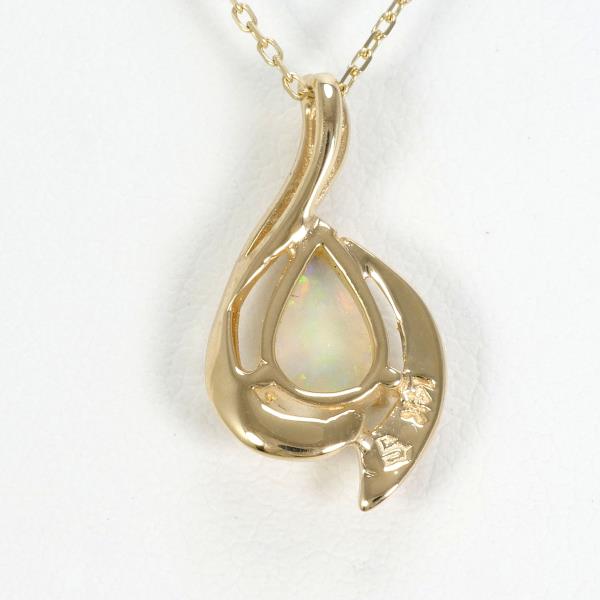 14K Yellow Gold Opal Necklace in Excellent Condition