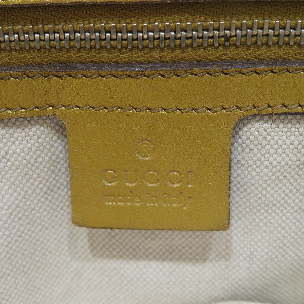 Gucci Canvas Leather Heart Shape Interlocking Tote in Good Condition