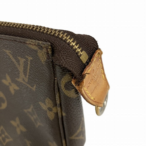 Louis Vuitton Monogram Pochette Accessoires Bag in Good Condition