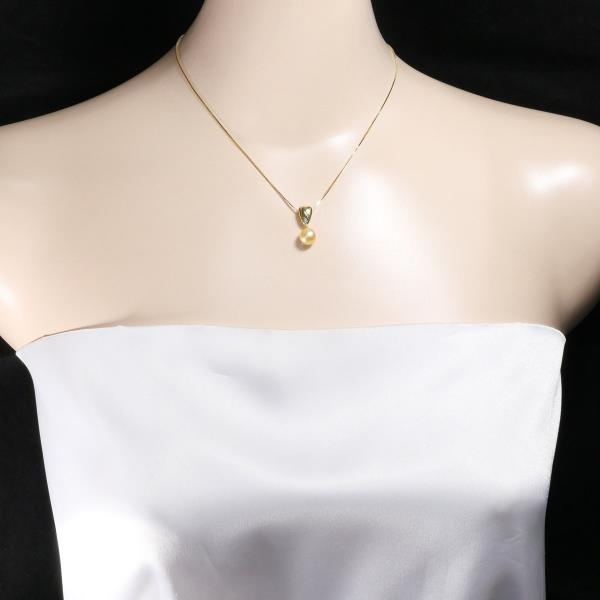 K18 Yellow Gold Pearl Diamond Necklace in Excellent Condition