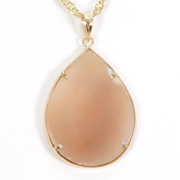 K18 Yellow Gold Shell Cameo Necklace in Excellent Condition