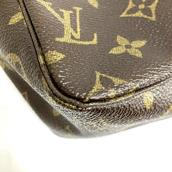 Louis Vuitton Monogram Toiletry Pouch M47522