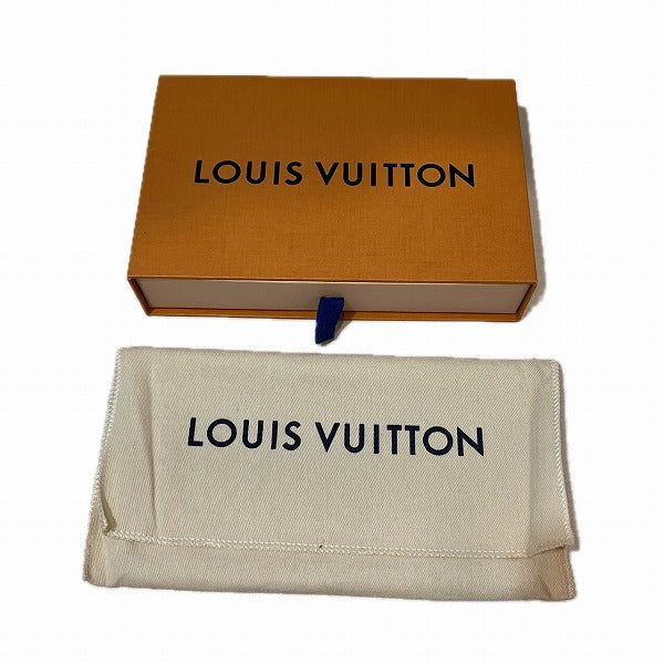 Louis Vuitton Taiga Portefeuille Brazza Wallet