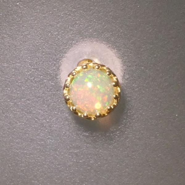 K18 Yellow Gold Opal Earrings in Excellent Condition