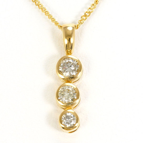 Au750 Diamond Necklace