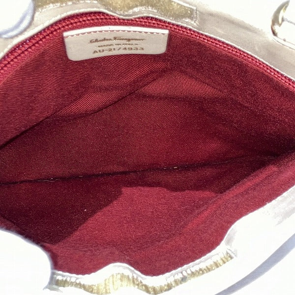 Salvatore Ferragamo Leather Shoulder Bag in Good Condition