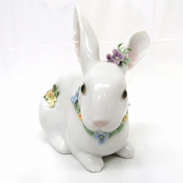 Lladro 06098 White Rabbit with Flowers Porcelain Figurine in Good Condition