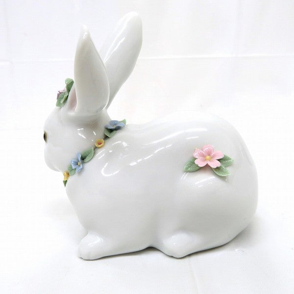 Lladro 06098 White Rabbit with Flowers Porcelain Figurine in Good Condition