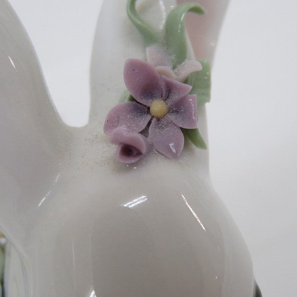 Lladro 06098 White Rabbit with Flowers Porcelain Figurine in Good Condition