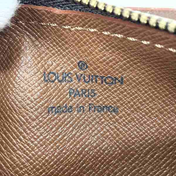 Louis Vuitton Monogram Papillon Pouch for Women in Great Condition