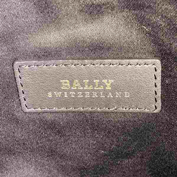 Bally Leather Shoulder Bag for Women in Great Condition