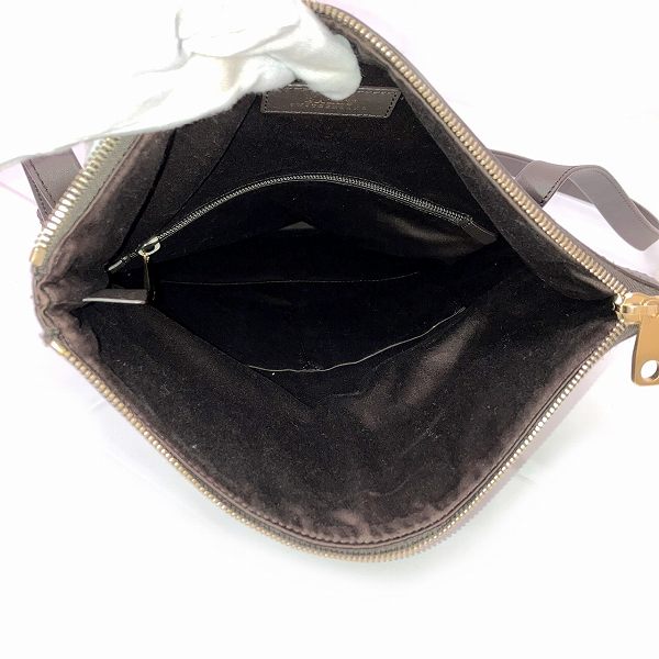 Bally Leather Shoulder Bag for Women in Great Condition