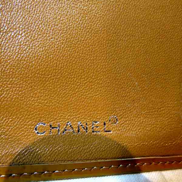 Chanel Patent Leather Coco Mark Long Wallet in Good Condition