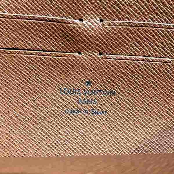 Louis Vuitton Monogram Zippy Wallet M42616 in Good Condition