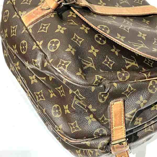 Louis Vuitton Monogram Saumur 30 Shoulder Bag M42256 in Fair Condition