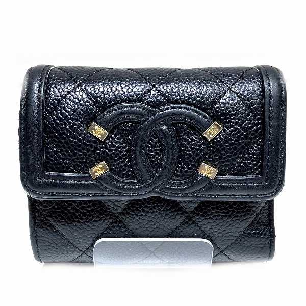 Chanel Caviar Skin Small Compact Wallet in Good Condition