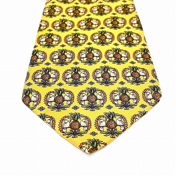 Salvatore Ferragamo Silk Tie Pineapple Bird Pattern in Great Condition