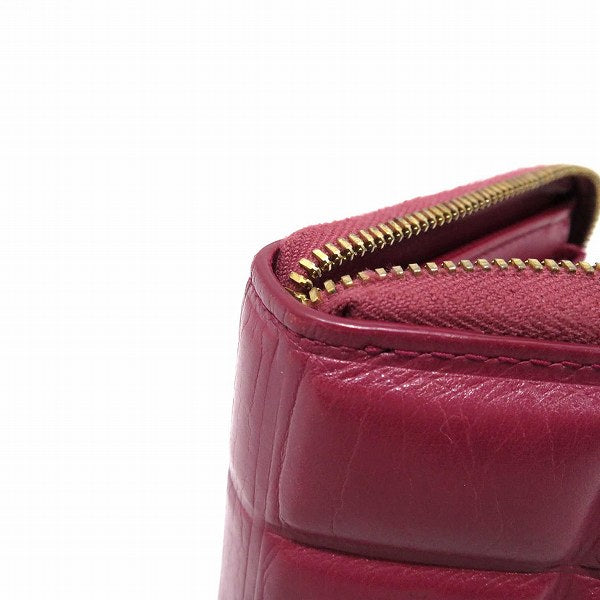 Bottega Veneta Leather Padded Paper Calf Zip Wallet in Good Condition