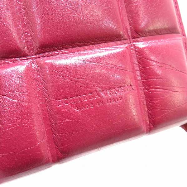 Bottega Veneta Leather Padded Paper Calf Zip Wallet in Good Condition