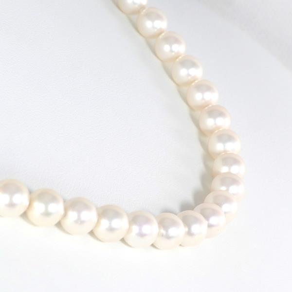 K14 White Gold Akoya Pearl Necklace in Pristine Condition