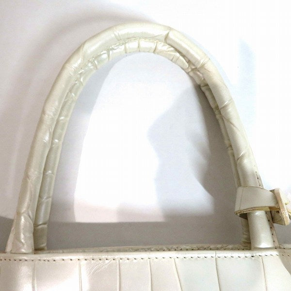 Furla Embossed Leather Handbag Ivory in Good Condition