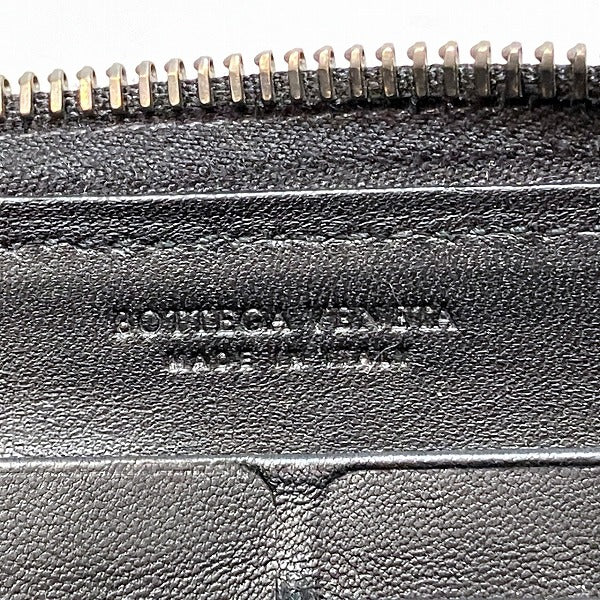 Bottega Veneta Intrecciato Leather Bifold Wallet in Good Condition