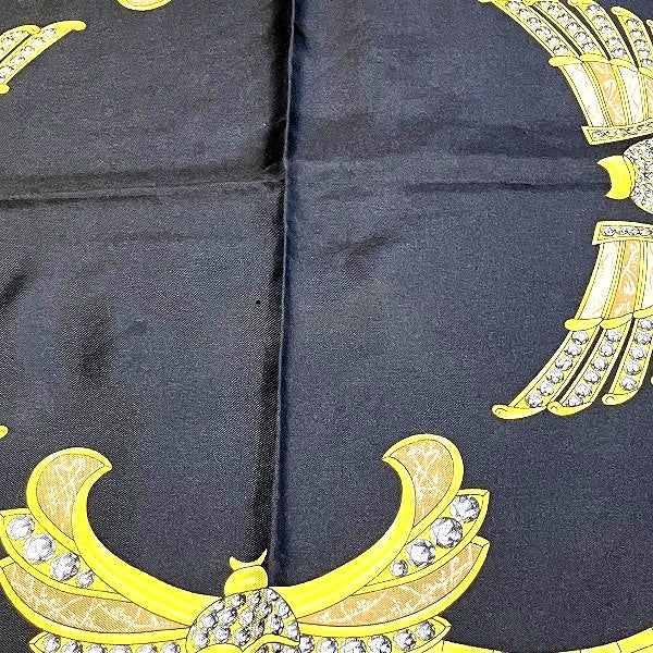 Cartier Silk Panther Scarab Pattern Scarf in Good Condition