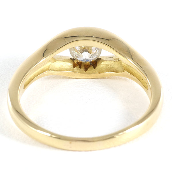 K18 Yellow Gold Diamond Ring 12