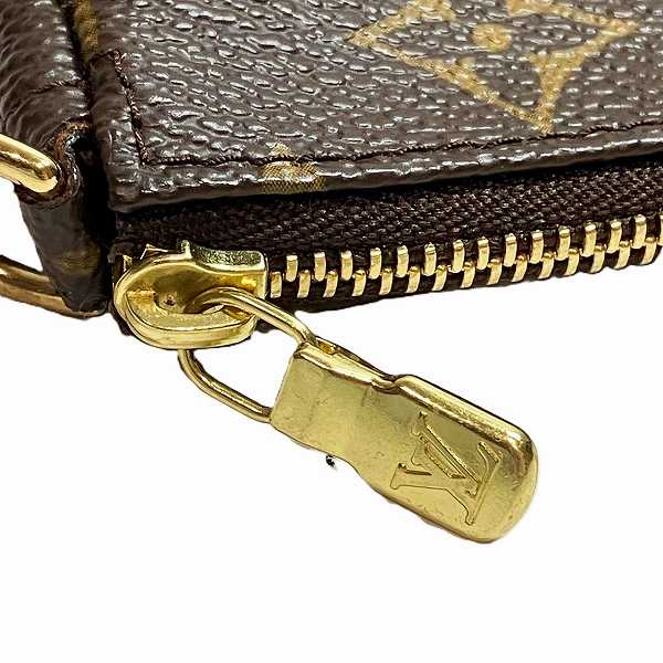 Louis Vuitton Mini Pochette Accessoires Handbag