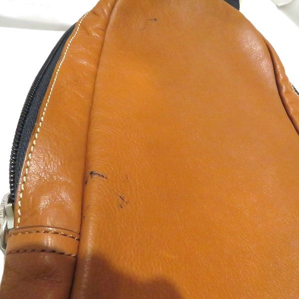 Coach Leather Body Bag F70811 in Good Condition