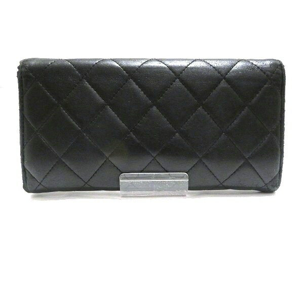 Chanel Lambskin Matelasse Long Wallet in Good Condition