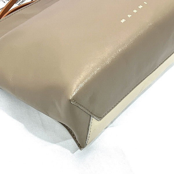 Marni Bicolor Leather Clutch Bag PHMO0030U0 in Pristine Condition