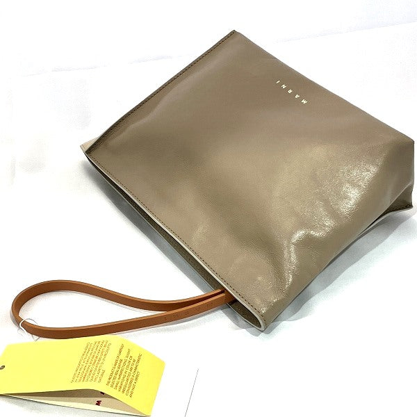 Marni Bicolor Leather Clutch Bag PHMO0030U0 in Pristine Condition