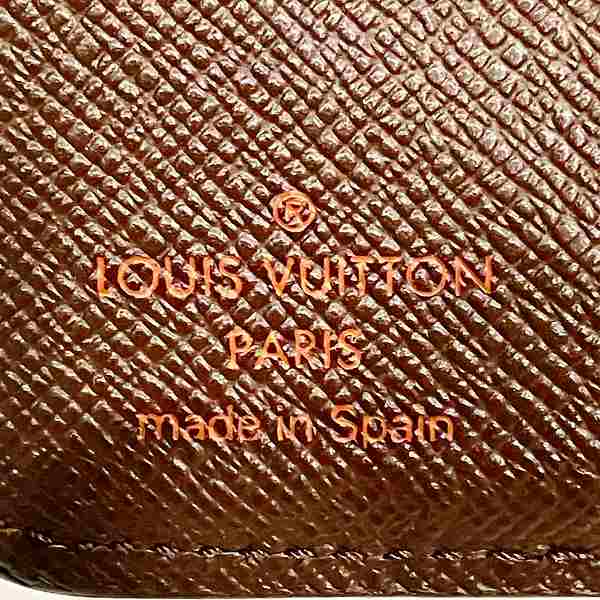 Louis Vuitton Damier Compact Zip Wallet N61668 in Good Condition