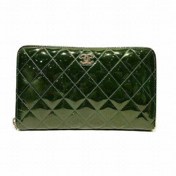 Chanel Green Enamel Long Wallet in Fair Condition