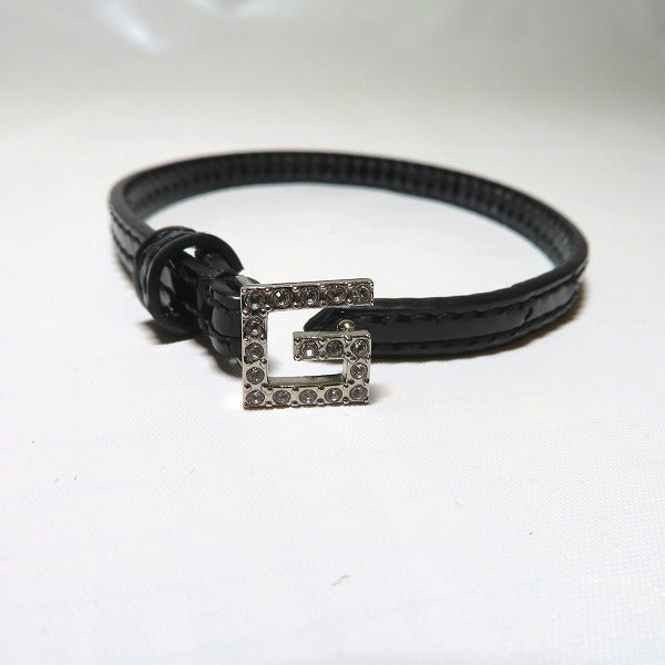 Gucci Crystal Square G Patent Leather Bracelet in Good Condition