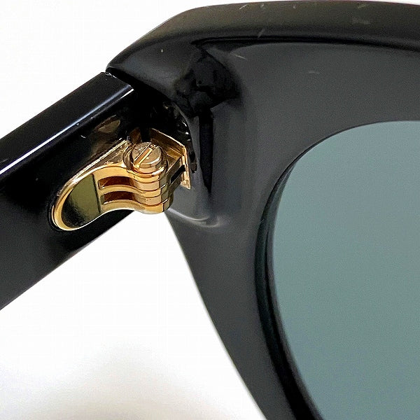 Burberry Sunglasses B 4304 D3001-87 in Pristine Condition