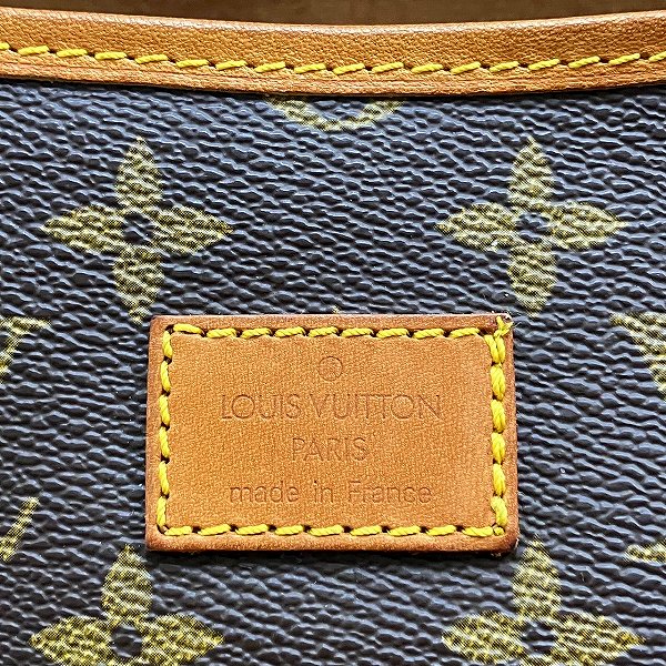 Louis Vuitton Monogram Saumur 35 Shoulder Bag