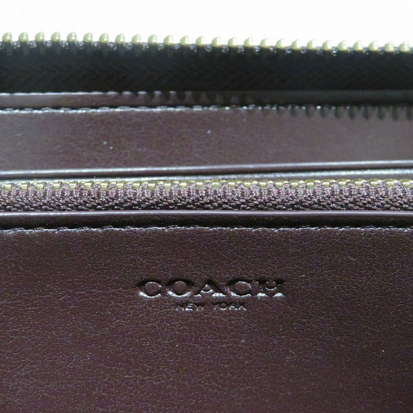 Coach Leather Zip-Around Long Wallet 23554 in Good Condition