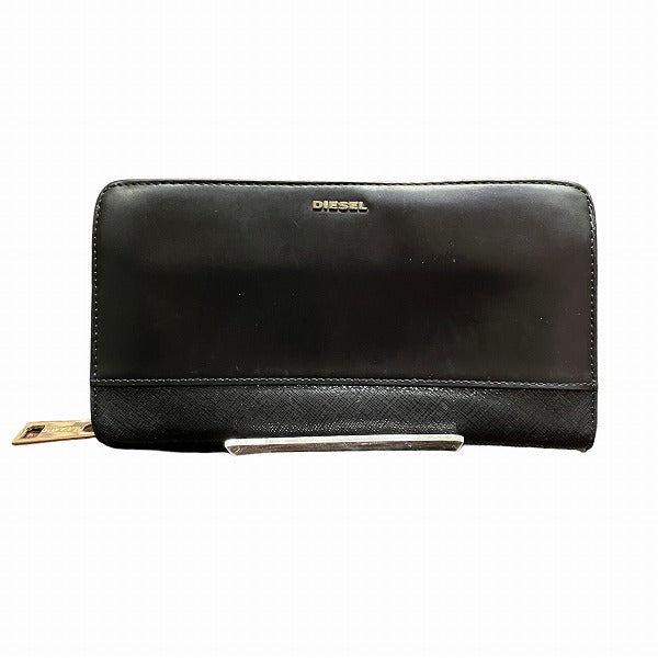 Diesel Leather Round Zip Wallet X03093