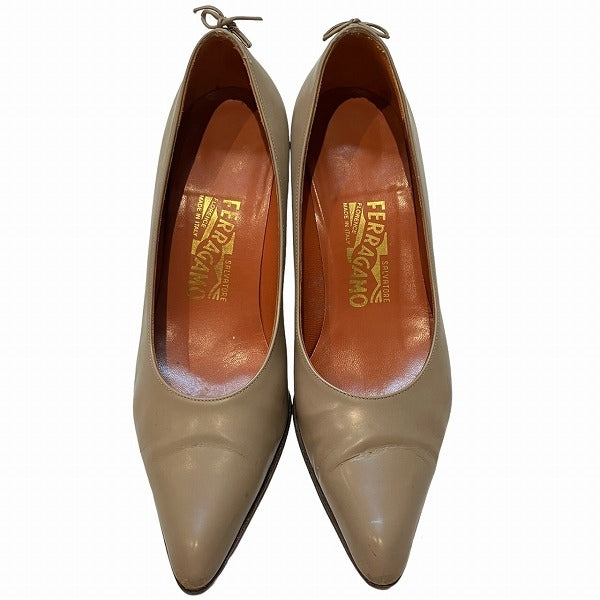 Salvatore Ferragamo Leather Pumps Size 5 in Good Condition