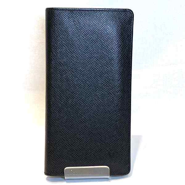 Louis Vuitton Taiga Leather Bifold Wallet M31008 in Good Condition